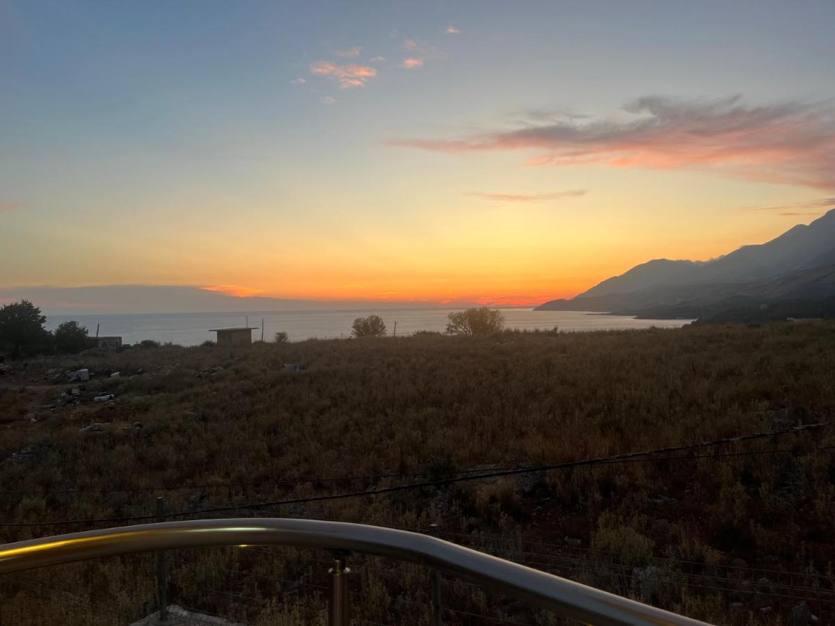 Hotel Noah's Himare